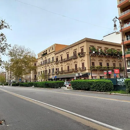 Urban Palartment Апартаменты